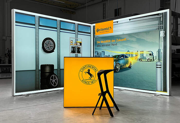 Continental LED-Exhibition stand corner 1